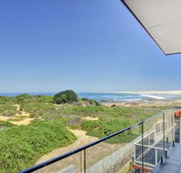 Seas the Day 41B Ocean Avenue - Accommodation Rockhampton