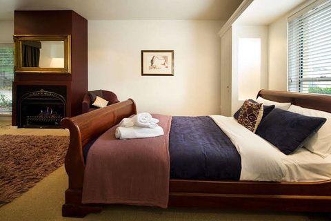 Zen Suite - Accommodation Rockhampton 0