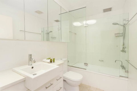 Bayona U4 - Accommodation Rockhampton 2