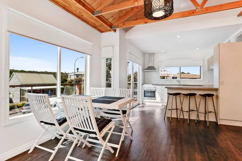 Port Central No 2 - Accommodation Rockhampton 4