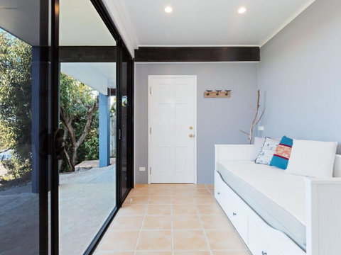 Whale Tales 78 Lentara Street FANTASTIC WATER VIEWS OVER FINGAL BEACH - Accommodation Rockhampton 1