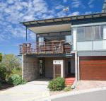 Beach View at One Mile 8 / 26 One Mile Close infinity complex pool  WIFI - Accommodation Rockhampton