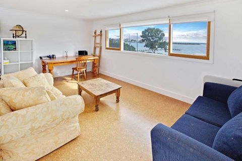 Waterfront Sanctuary Raymond Island Getaway - Accommodation Rockhampton 5