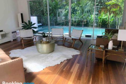 Tranquil Noosa Heads Luxury Home With Private Pool Gym Tennis & Golf - Accommodation Rockhampton 5