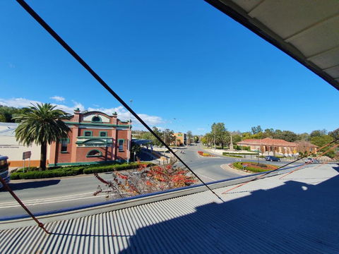 The Royal Hotel - Accommodation Rockhampton 5