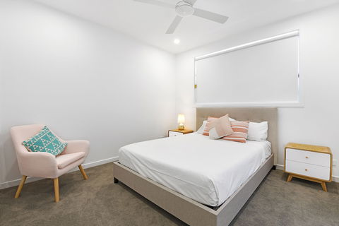 GC Private Homes - Waterfront Villas - Accommodation Rockhampton 4