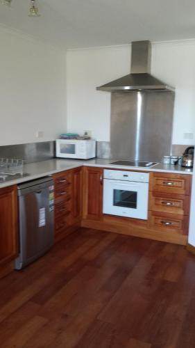 St Helens On The Bay Apartments - Accommodation Rockhampton 5