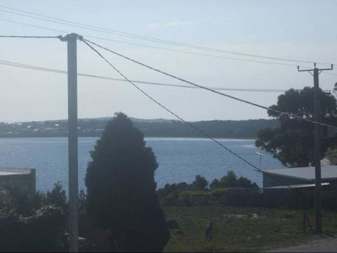 St Helens On The Bay Apartments - Accommodation Rockhampton 3