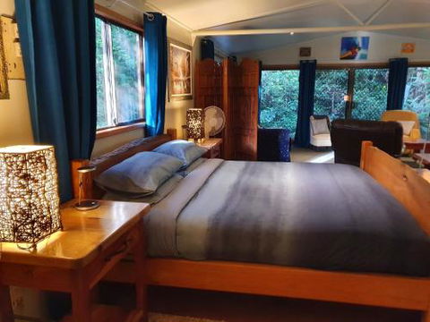 Garden Studio - Accommodation Rockhampton 1