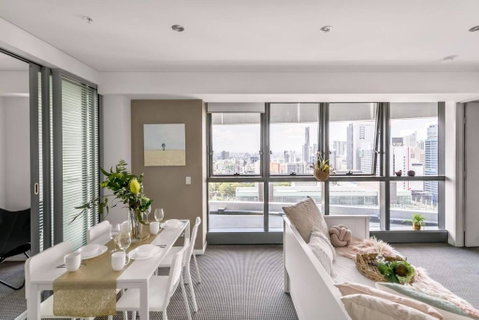 Forest Themed APT In The Heart Of Brisbane CBD - Accommodation Rockhampton 4