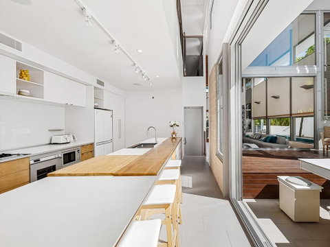 Ultimate Light & Space Noosa Heads - Accommodation Rockhampton 6