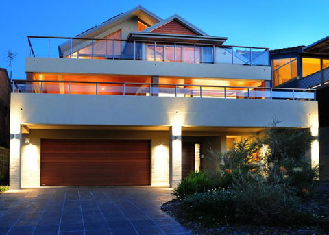 Sundecks - Accommodation Rockhampton 4