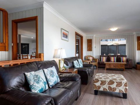 MYSTIC SANDS Gerroa 4pm Check Out Sundays - Accommodation Rockhampton 5