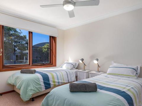 MYSTIC SANDS Gerroa 4pm Check Out Sundays - Accommodation Rockhampton 6