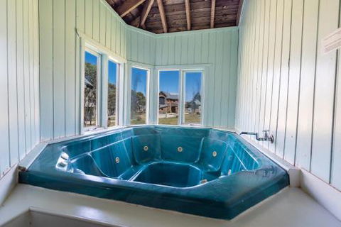 Banjos Chalet Alpine Getaways - Accommodation Rockhampton 3