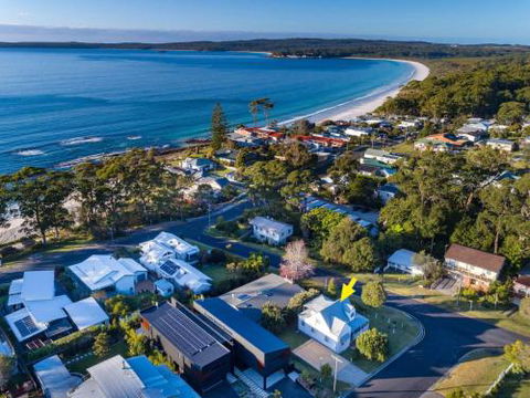 Mermaid Cottage At Hyams Beach 4pm Check Out Sundays - Accommodation Rockhampton 0