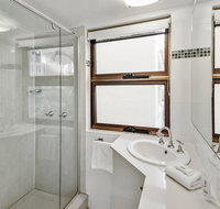 Naousa II - Accommodation Rockhampton