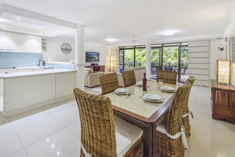 Naousa II - Accommodation Rockhampton 6