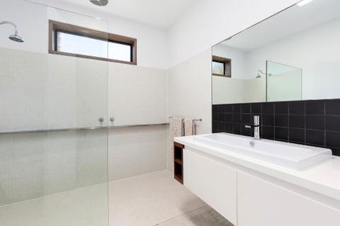 Franklin House - Accommodation Rockhampton 3
