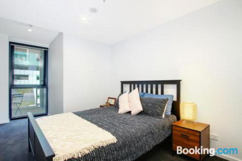 Cozy Homely Apartment CBR Central - Accommodation Rockhampton 3