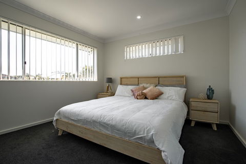 Underwood Road 62 - Accommodation Rockhampton 6