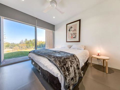 FAIRYTALE Gerroa 4pm Check Out Sundays - Accommodation Rockhampton 3