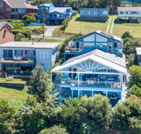 NANNY  POPPYS BEACH HOUSE Gerroa 4pm check out Sundays - Accommodation Rockhampton