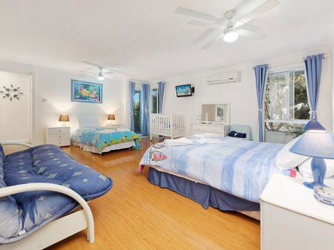 NANNY & POPPYS BEACH HOUSE Gerroa 4pm Check Out Sundays - Accommodation Rockhampton 6