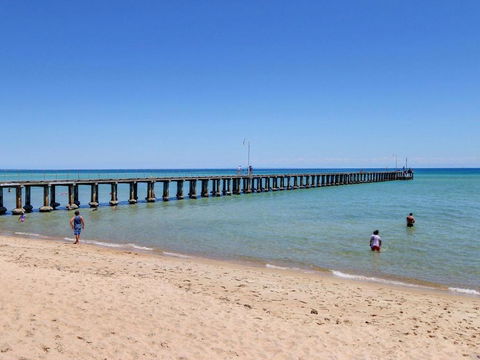 Rosalea By The Bay - Accommodation Rockhampton 2