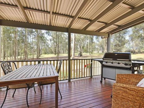 Olive Grove Villa 3 Suite With Large Bath - Accommodation Rockhampton 3