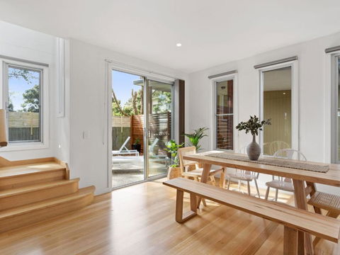 NORMANBY Coastal FREE WIFI & NETFLIX - Accommodation Rockhampton 1