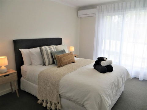 NORMANBY Coastal FREE WIFI & NETFLIX - Accommodation Rockhampton 3