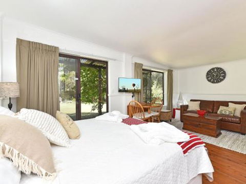 Olive Grove Studio 1 - Accommodation Rockhampton 0