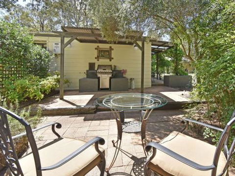 Olive Grove Studio 1 - Accommodation Rockhampton 2