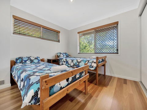 Drift Beach House - Accommodation Rockhampton 3