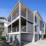 Drift Beach House - Accommodation Rockhampton 0