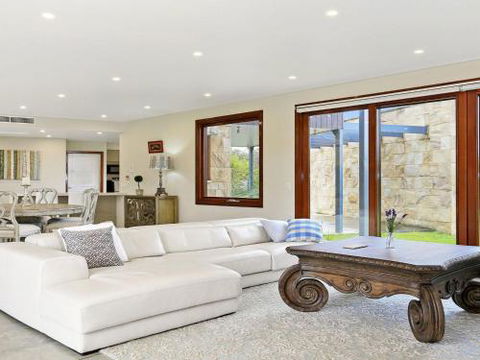 ALPINE LODGE Alpine Southern Highlands 4pm Check Out Sundays - Accommodation Rockhampton 5