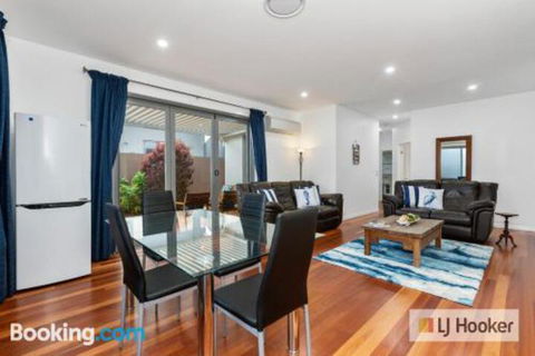 HIGH TIDES On ELLISTON - Accommodation Rockhampton 2