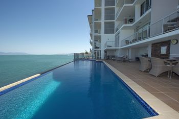 1 Bright Point Apartment 5501 - Accommodation Rockhampton 1