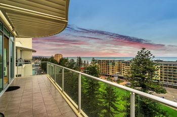 Penthouse Liberty Towers - Accommodation Rockhampton 0