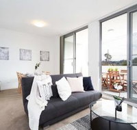 Executive Designer Apartment with Pool  Parking - Accommodation Rockhampton