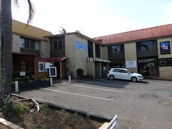 Tanoshii Spa & The Edge Spa Stay - Accommodation Rockhampton 0