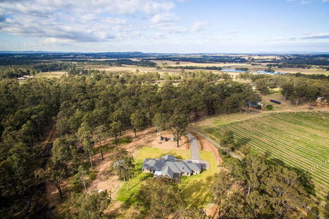 Mirambeena - Accommodation Rockhampton 0