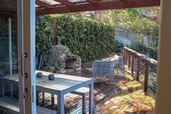Beach House Large Outdoor Living H416 - Accommodation Rockhampton 3