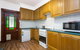 Spacious 3 Bedroom Minutes To CBD - thumb 0