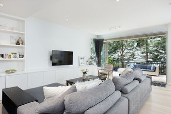 HomeHost Amazing H342 - Accommodation Rockhampton 0