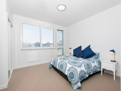 Ocean Views 41A Ocean Avenue - Accommodation Rockhampton 2