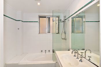 Parklea 5 - Accommodation Rockhampton 2