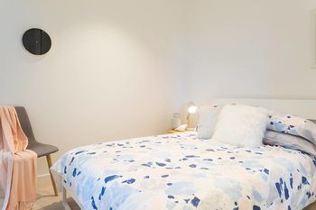 Compact Brisbane Pad With 2 Bedrooms - Accommodation Rockhampton 5