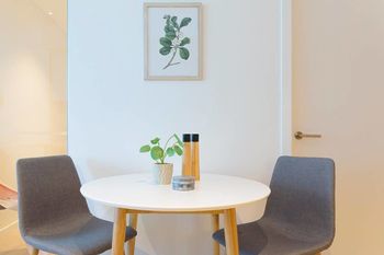Compact Brisbane Pad With 2 Bedrooms - Accommodation Rockhampton 2